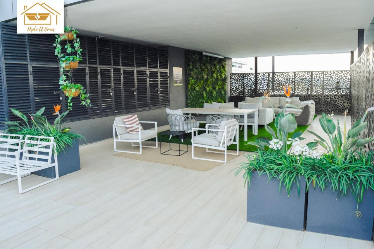 Elegant 2 Bedroom In Riverside Square Nairobi Exterior foto